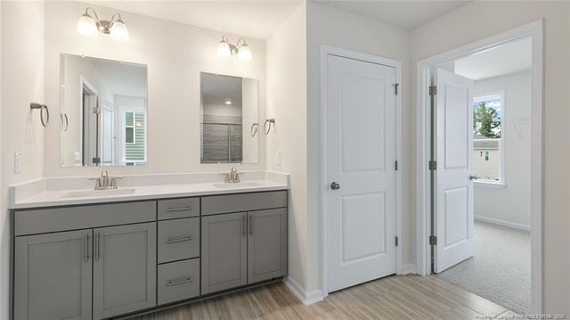 1124 Summer Daisy Circle, Aberdeen, NC 28315