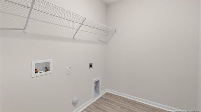 1124 Summer Daisy Circle, Aberdeen, NC 28315