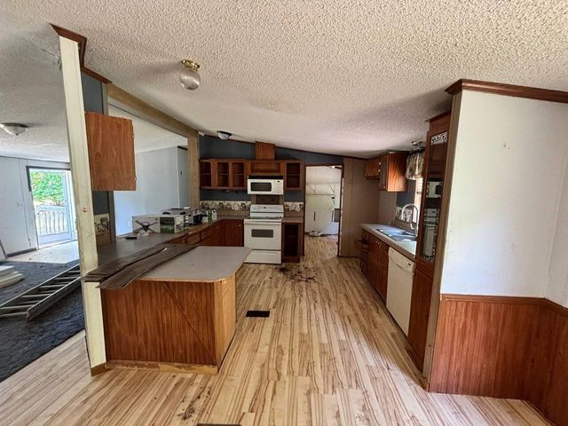 304 Katlyn Place, Cottageville, SC 29435
