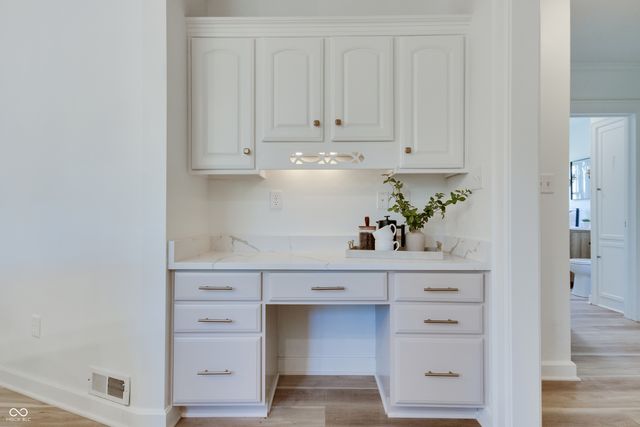 6502 Allisonville Road, Indianapolis, IN 46220