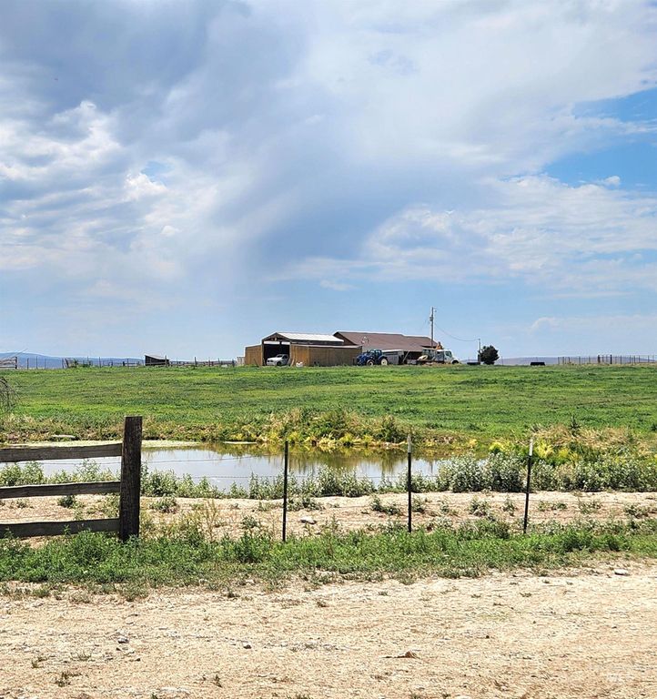 2175 Graham Blvd, Vale, OR 97918