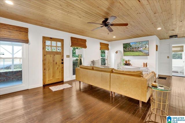 335 10TH STREET NW, Alabaster, AL 35007