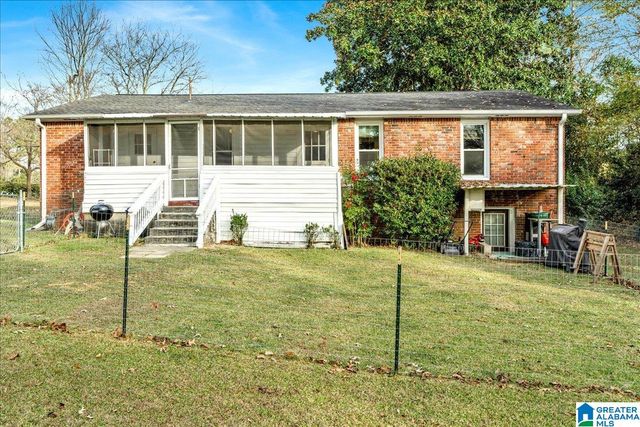 335 10TH STREET NW, Alabaster, AL 35007