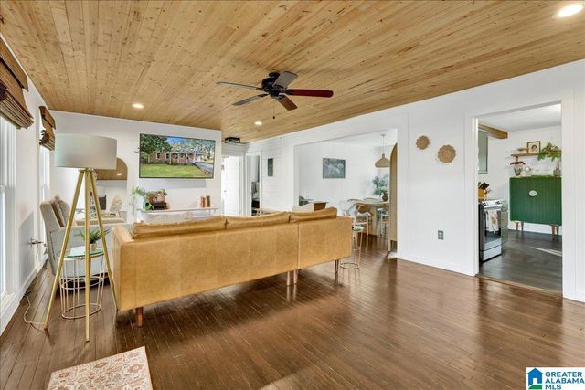 335 10TH STREET NW, Alabaster, AL 35007