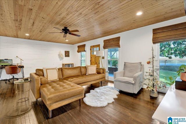 335 10TH STREET NW, Alabaster, AL 35007