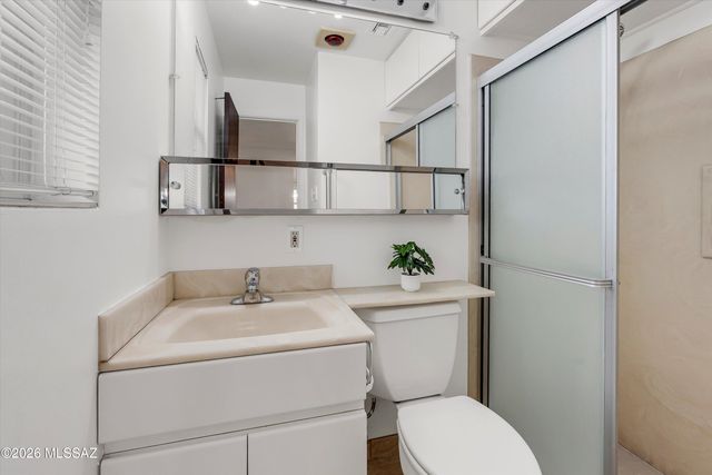 6404 E Calle Mercurio, Tucson, AZ 85710