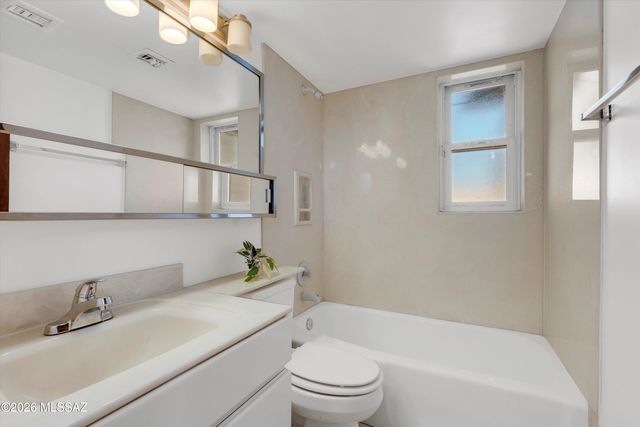 6404 E Calle Mercurio, Tucson, AZ 85710