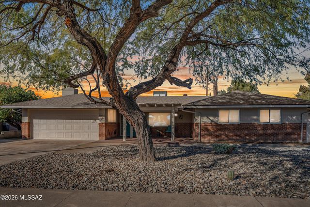 6404 E Calle Mercurio, Tucson, AZ 85710