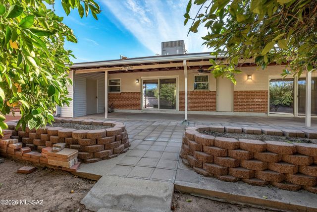 6404 E Calle Mercurio, Tucson, AZ 85710