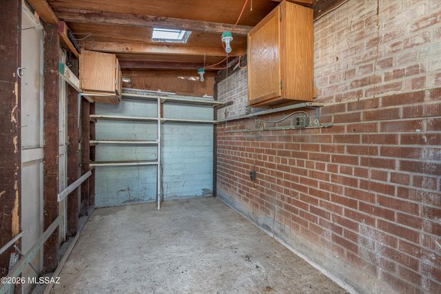 6404 E Calle Mercurio, Tucson, AZ 85710