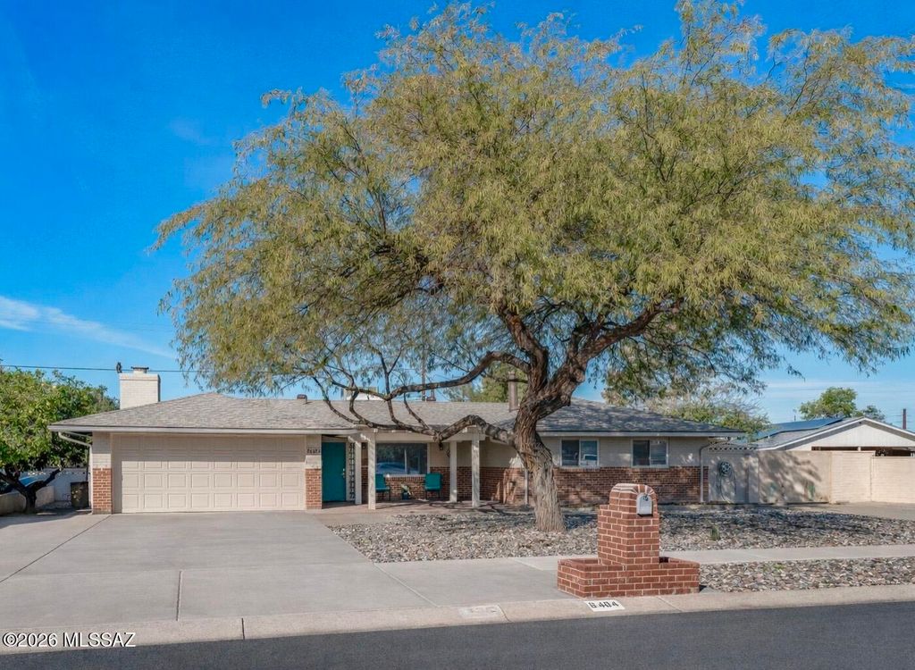 6404 E Calle Mercurio, Tucson, AZ 85710