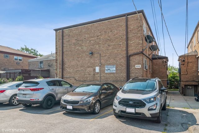 8910 Grand Avenue 1S, River Grove, IL 60171