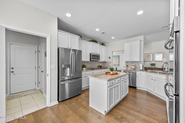 6515 Adelina Court SW, Ocean Isle Beach, NC 28469