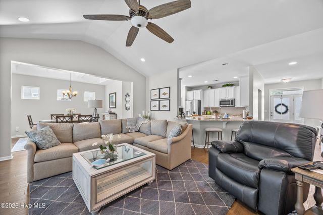 6515 Adelina Court SW, Ocean Isle Beach, NC 28469