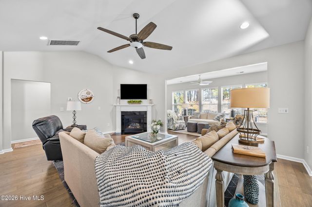 6515 Adelina Court SW, Ocean Isle Beach, NC 28469