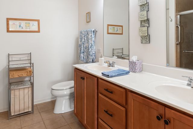 549 Autumn Circle, Pingree Grove, IL 60140