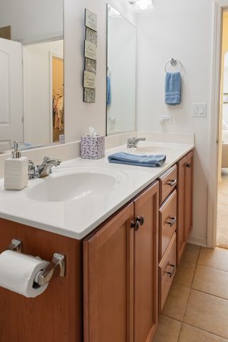 549 Autumn Circle, Pingree Grove, IL 60140