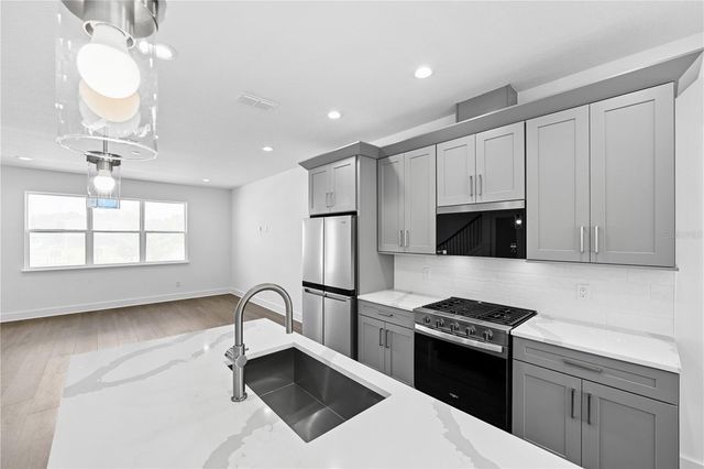 1582 RIDGEBACK DRIVE, Apopka, FL 32703