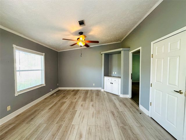 27607 County Road 3744, Splendora, TX 77372