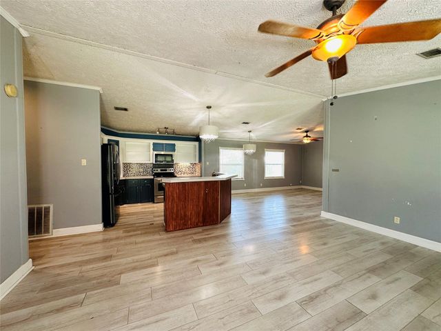 27607 County Road 3744, Splendora, TX 77372