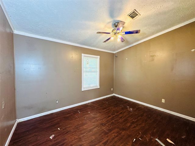 27607 County Road 3744, Splendora, TX 77372