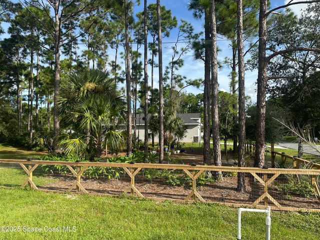 3290 Foresman Avenue SE, Palm Bay, FL 32909