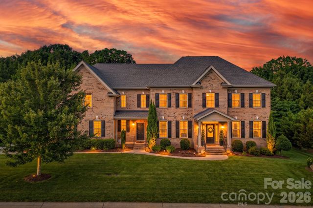 3083 Twin Lakes Drive, Weddington, NC 28104