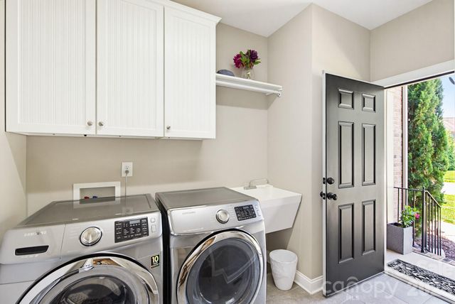 3083 Twin Lakes Drive, Weddington, NC 28104