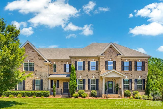 3083 Twin Lakes Drive, Weddington, NC 28104