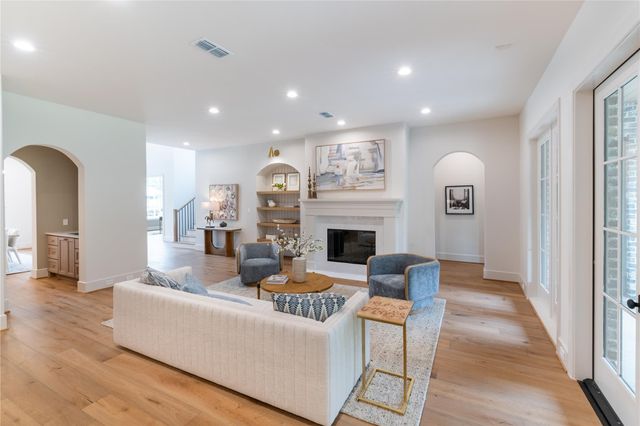 24710 Lake Kent Lane, Spring, TX 77389