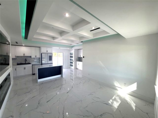 1495 SW 18th Avenue SW, Vero Beach, FL 32962