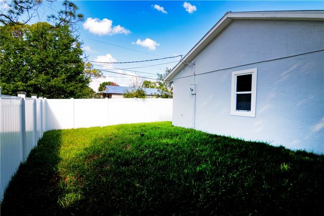 1495 SW 18th Avenue SW, Vero Beach, FL 32962