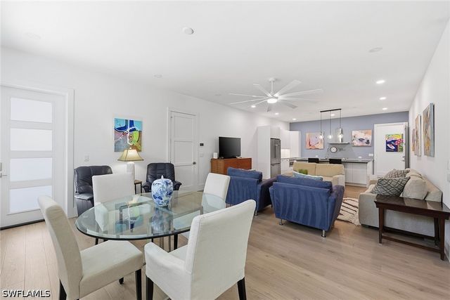 1232 Royal Palm DR, Naples, FL 34103