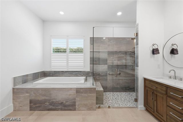 1232 Royal Palm DR, Naples, FL 34103