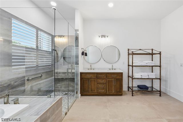 1232 Royal Palm DR, Naples, FL 34103