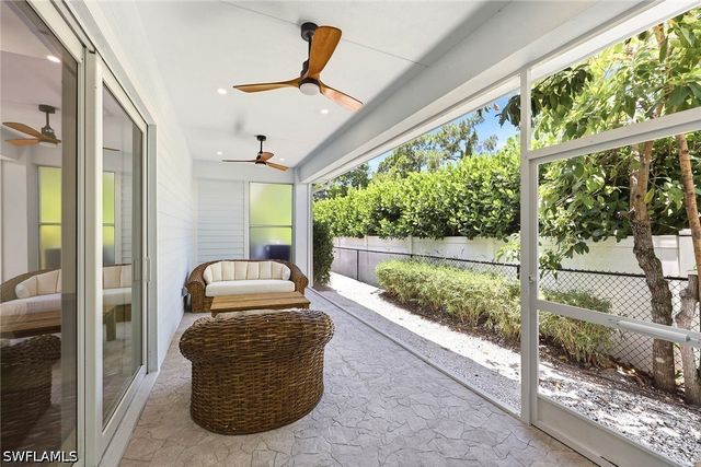 1232 Royal Palm DR, Naples, FL 34103