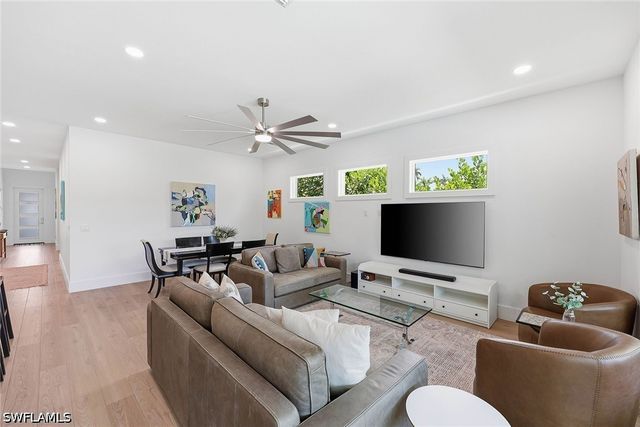 1232 Royal Palm DR, Naples, FL 34103