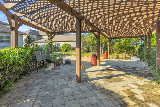 105 Bur Oak Drive, Taylors, SC 29687