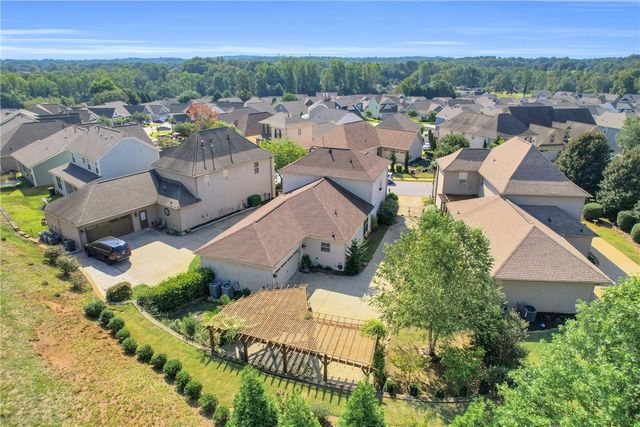 105 Bur Oak Drive, Taylors, SC 29687