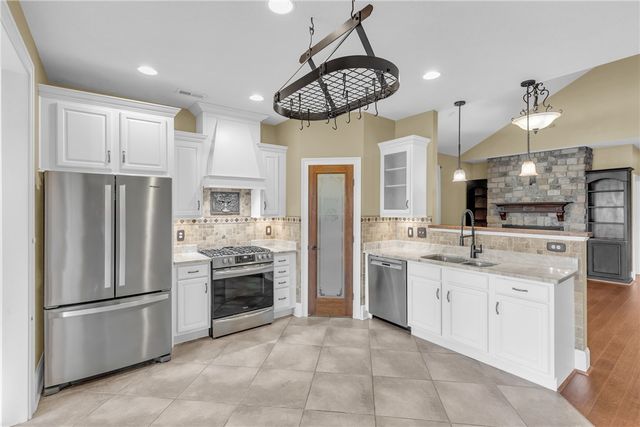 105 Bur Oak Drive, Taylors, SC 29687