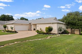 109 Double Eagle DR 109, Austin, TX 78738