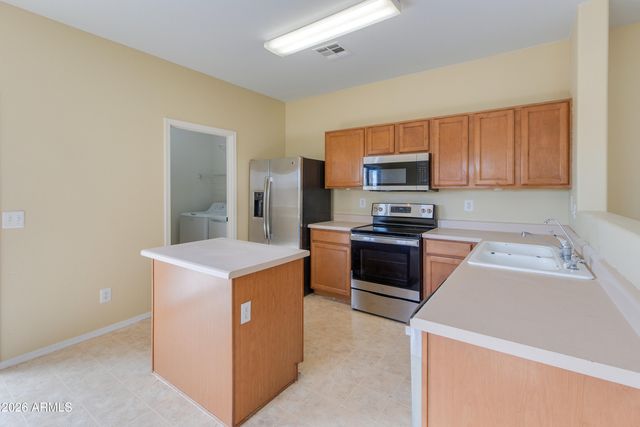 5609 E Lush Vista View, Florence, AZ 85132