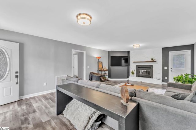 210 Chickamauga Lane, Simpsonville, SC 29681