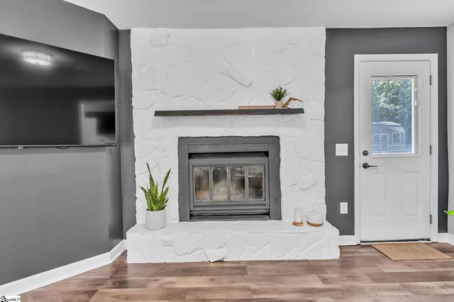 210 Chickamauga Lane, Simpsonville, SC 29681