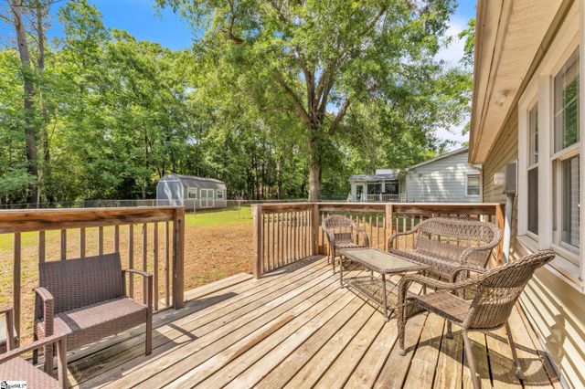210 Chickamauga Lane, Simpsonville, SC 29681