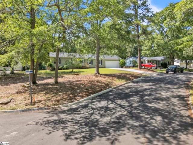 210 Chickamauga Lane, Simpsonville, SC 29681