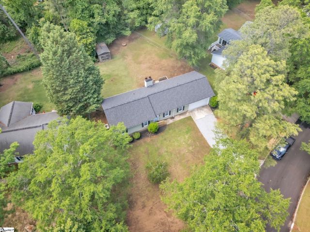 210 Chickamauga Lane, Simpsonville, SC 29681