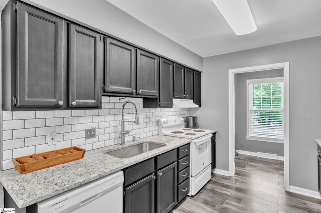 210 Chickamauga Lane, Simpsonville, SC 29681