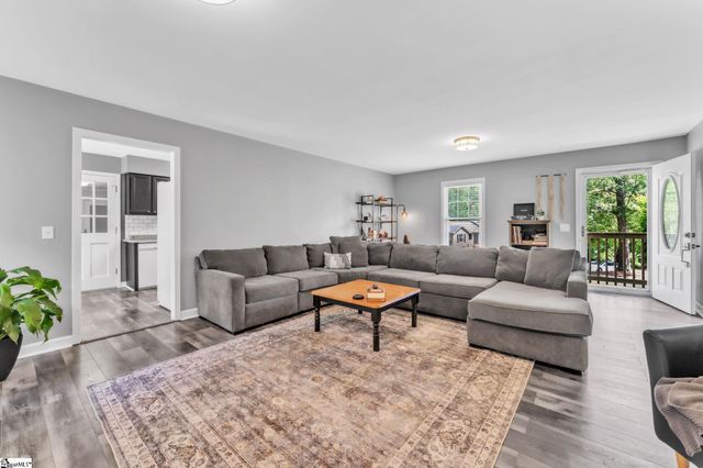210 Chickamauga Lane, Simpsonville, SC 29681