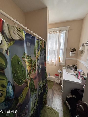 20 Delaware Terrace, Albany, NY 12209
